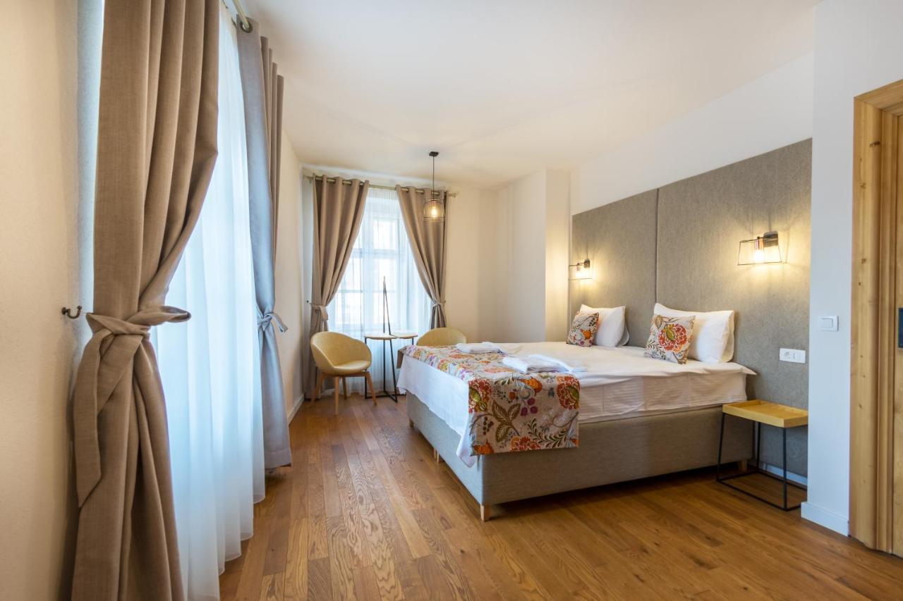 Hotel Rossmarkt Haus Braszów Zewnętrze zdjęcie